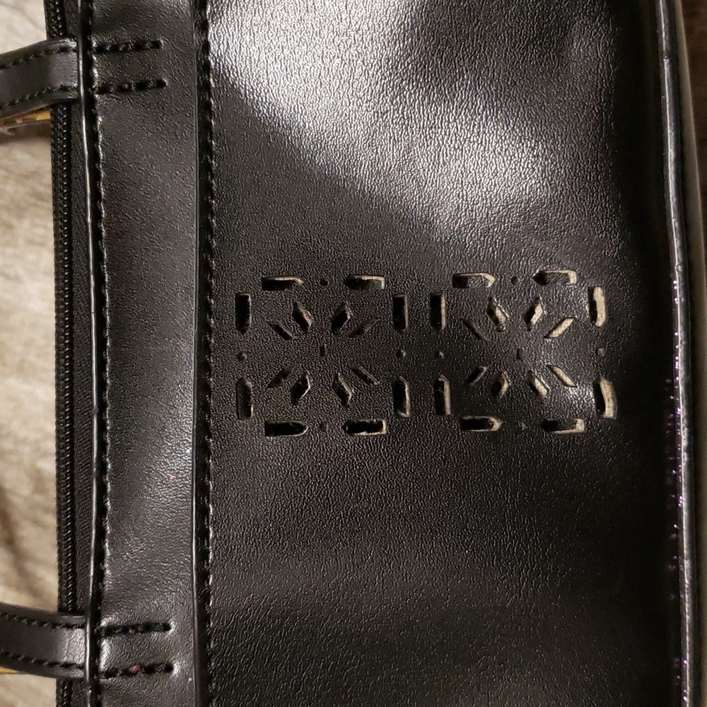Mondani Black purse